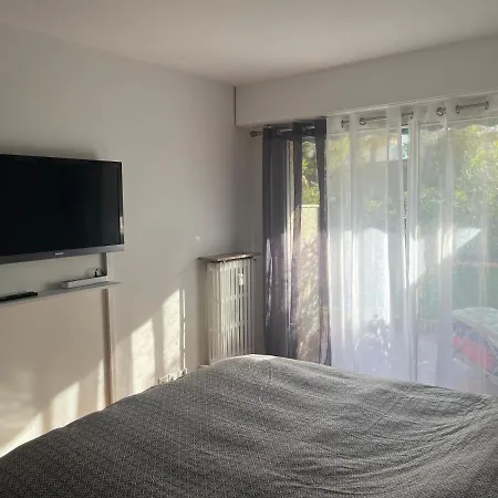 2 Pieces, 4 Couchages Terrasse, Garage Apartment *