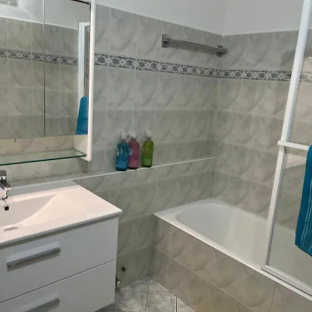 Lägenhet 2 Pieces, 4 Couchages Terrasse, Garage