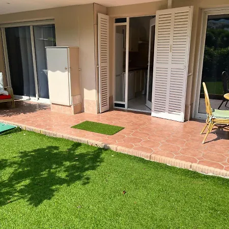 Lägenhet 2 Pieces, 4 Couchages Terrasse, Garage