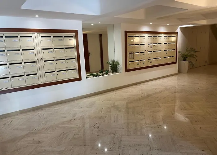 2 Pieces, 4 Couchages Terrasse, Garage * 칸느